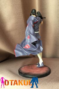 Mô Hình Figure Uchiha Itachi Tư Thế Đứng Khoác Áo - Naruto