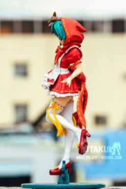 Mô Hình Miku Hastune Cô Bé Quàng Khăn Đỏ - Vocaloid