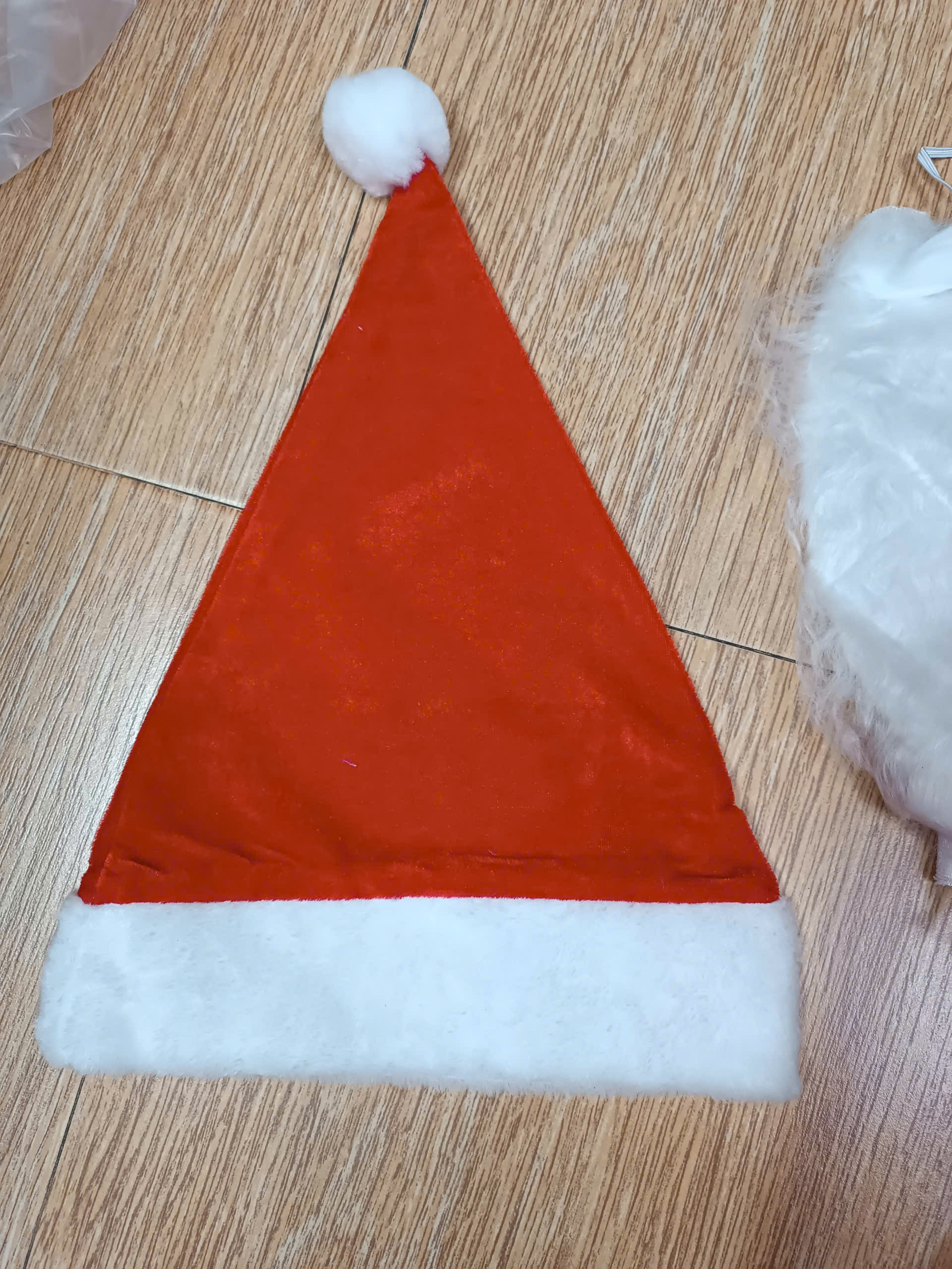 Trang Phục Ông Già Noel Vải Nhung Tặng Kèm Râu