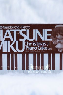 Mô Hình Chibi Hatsune Miku Christmas Piano Cake