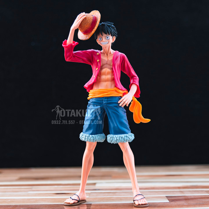 Mô Hình Figure Luffy Memory Cầm Nón - One Piece