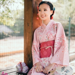 Yukata Nhật Bản Hoa Đào Nền Hồng