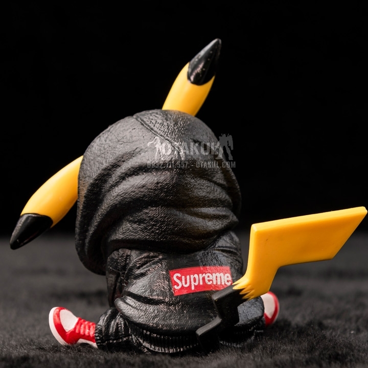 Mô Hình Figure Pikachu Supreme Đen