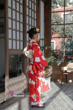 Kimono Bé Gái Đỏ Hoa Đào (HÀNG ORDER)
