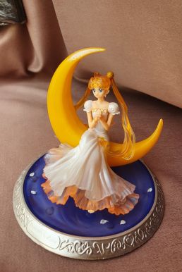Mô Hình Figure Sailor Moon – Thủy Thủ _ Công Chúa Mặt Trăng & Trăng Khuyết