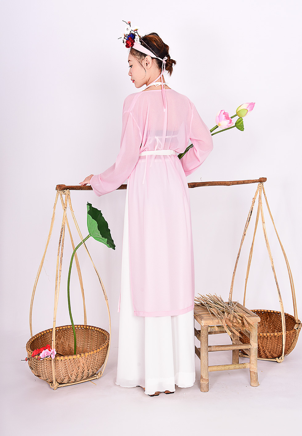 Quang Gánh: 2 Gánh 2 Thúng 1 Đòn Gánh