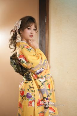 Furisode Kimono Suzuko No Aki - Vàng Chiều Thu Của Nhánh Tuyết Tùng