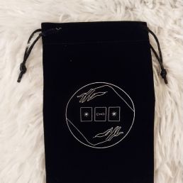 Túi Đựng Bài Tarot Đen Nhung Mịn Màng