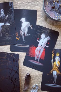 Bài Bài True Black Tarot - Bộ Bài Tarot Huyền Bí