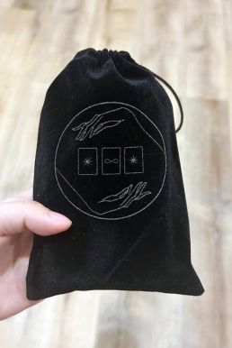 Túi Đựng Bài Tarot Đen Nhung Mịn Màng - Ngôi Sao 12 Cung