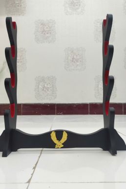 Giá Để Kiếm Gỗ Để Bàn Lót Nhung 1 Tầng Hình Đại Bàng Mạ Vàng