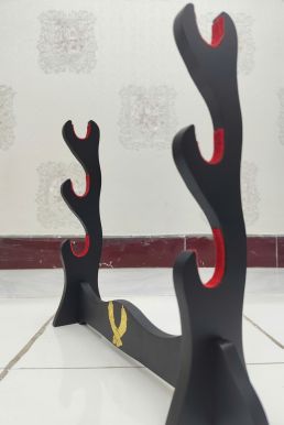 Giá Để Kiếm Gỗ Để Bàn Lót Nhung 3 Tầng Hình Đại Bàng Mạ Vàng