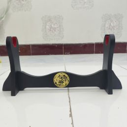 Giá Để Kiếm Gỗ Để Bàn Lót Nhung 1 Tầng Hình Long Phụng Mạ Vàng