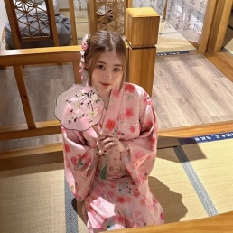 Áo Yukata Hồng Hoa Cẩm Chướng Hồng