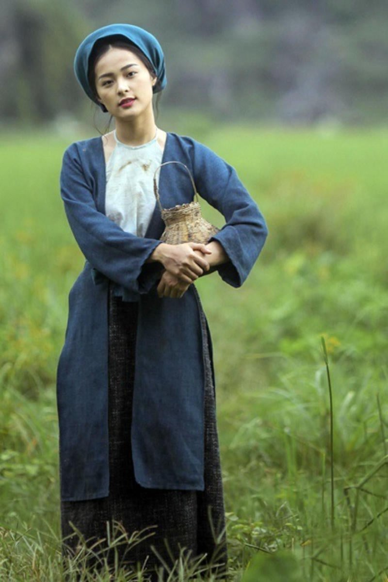 Trang Phục Cô Tấm - Áo Tứ Thân Xanh Yếm Trắng Trơn