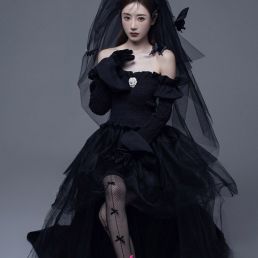 Bộ Váy Cô Đâu Kèm Lúp Đen Gothic 2023