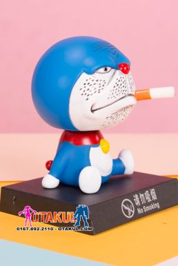 Mô Hình Doraemon Mặt Ngầu