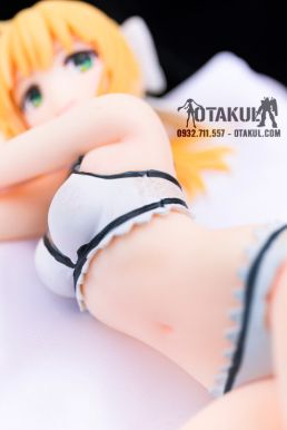 Mô Hình Figure Saber Bikini Nằm Ngủ - Fate / Stay Night