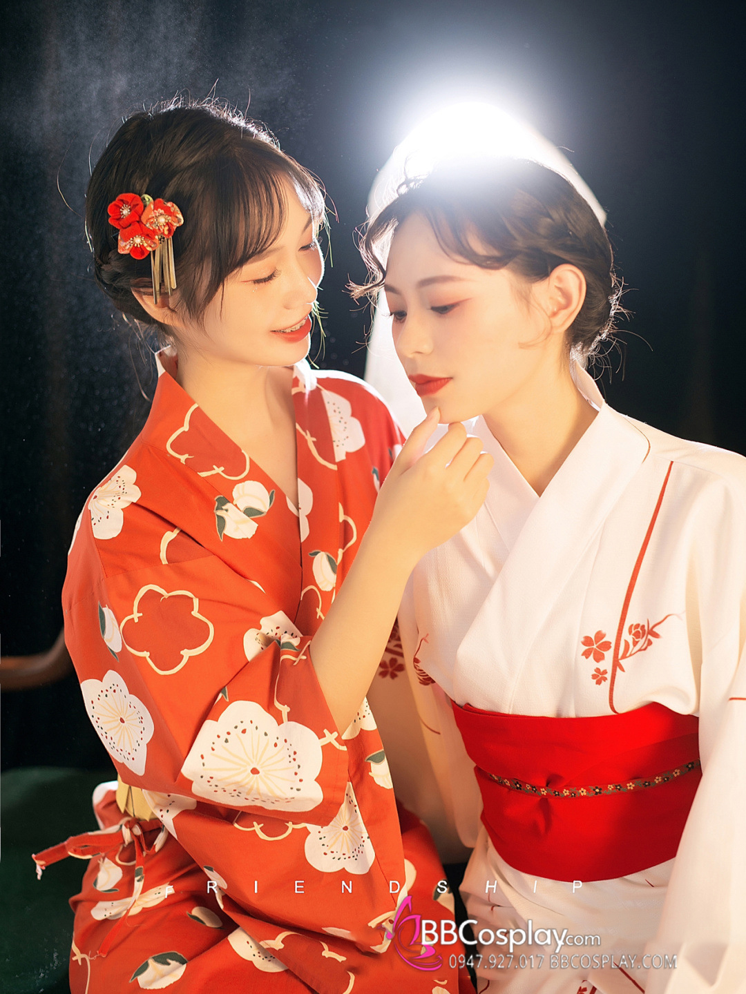 Áo Yukata Shiro Aka Nền Trắng Phối Đỏ Tặng Kèm Thắt Lưng