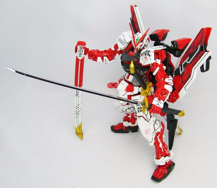 Mô Hình Gundam Astray Red Frame - MBF-PO2KAI