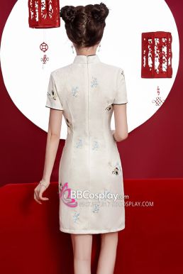 Sườn Xám Hạc Lưu Vân Trắng Thêu